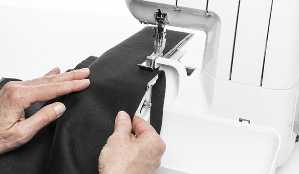 Husqvarna Amber S100 Overlocker